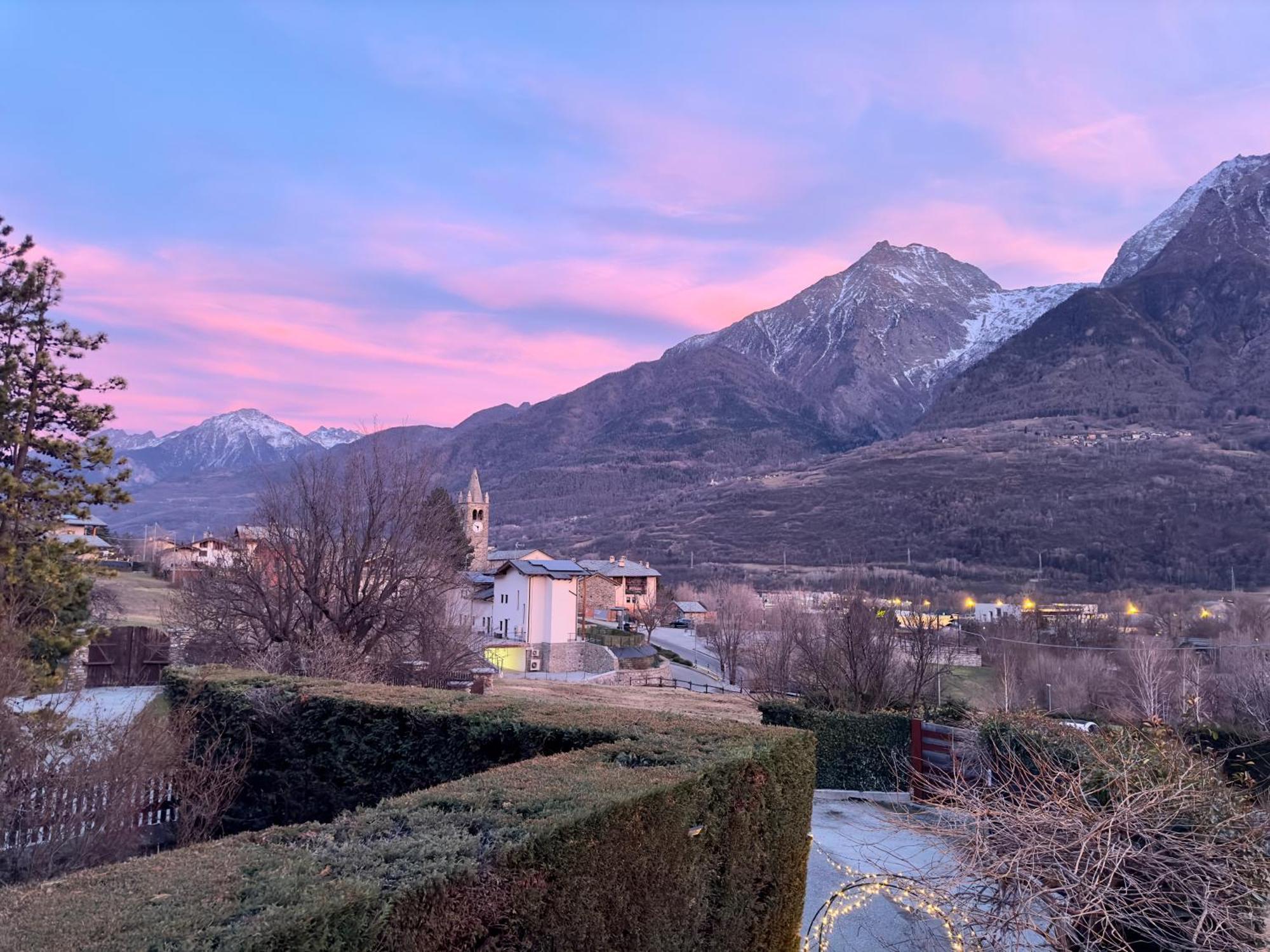 Quart De Lune - Boutique B&B Aosta Kültér fotó